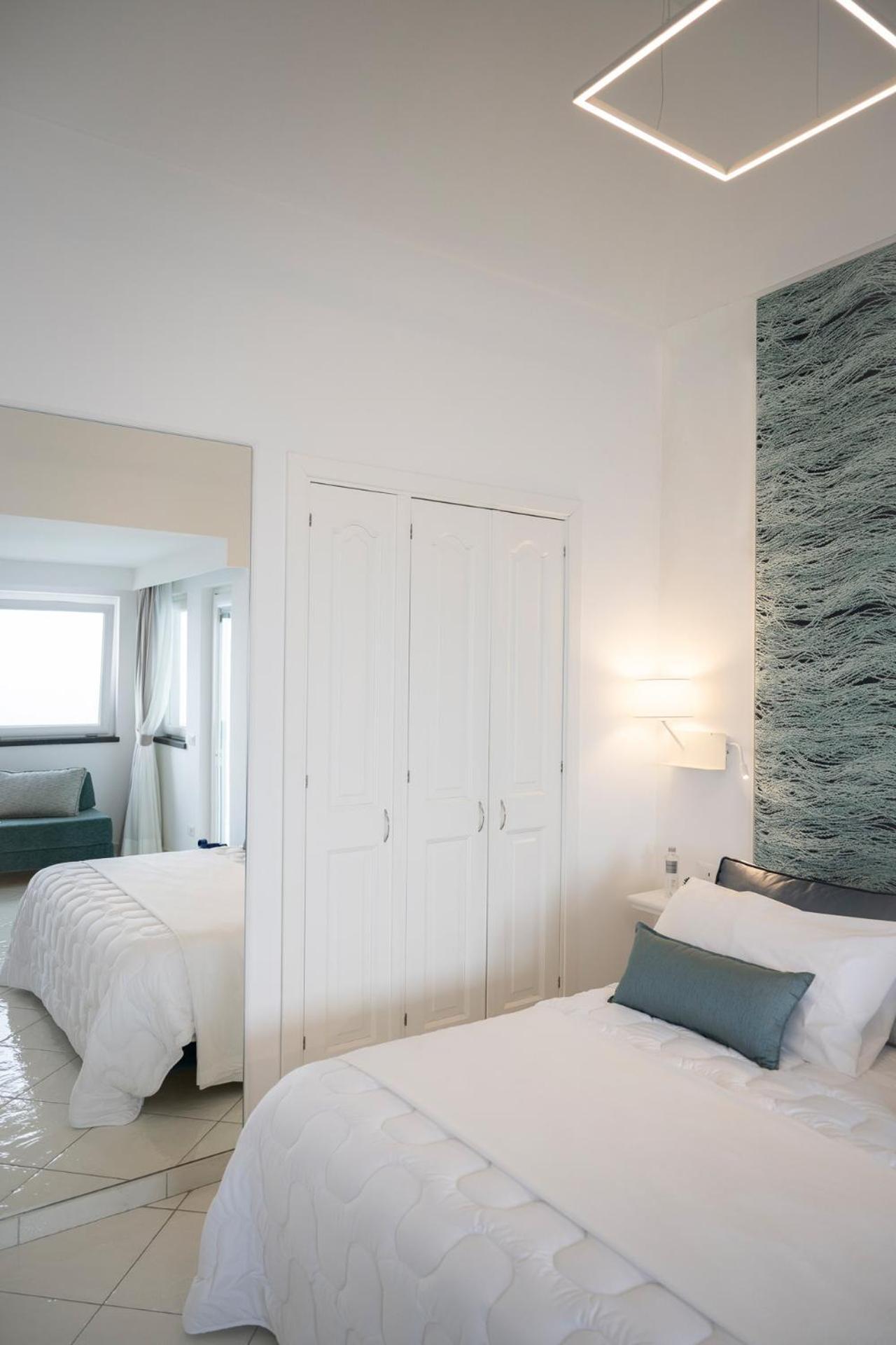 La Divina Amalfi Coast Bed & Breakfast Praiano Bagian luar foto
